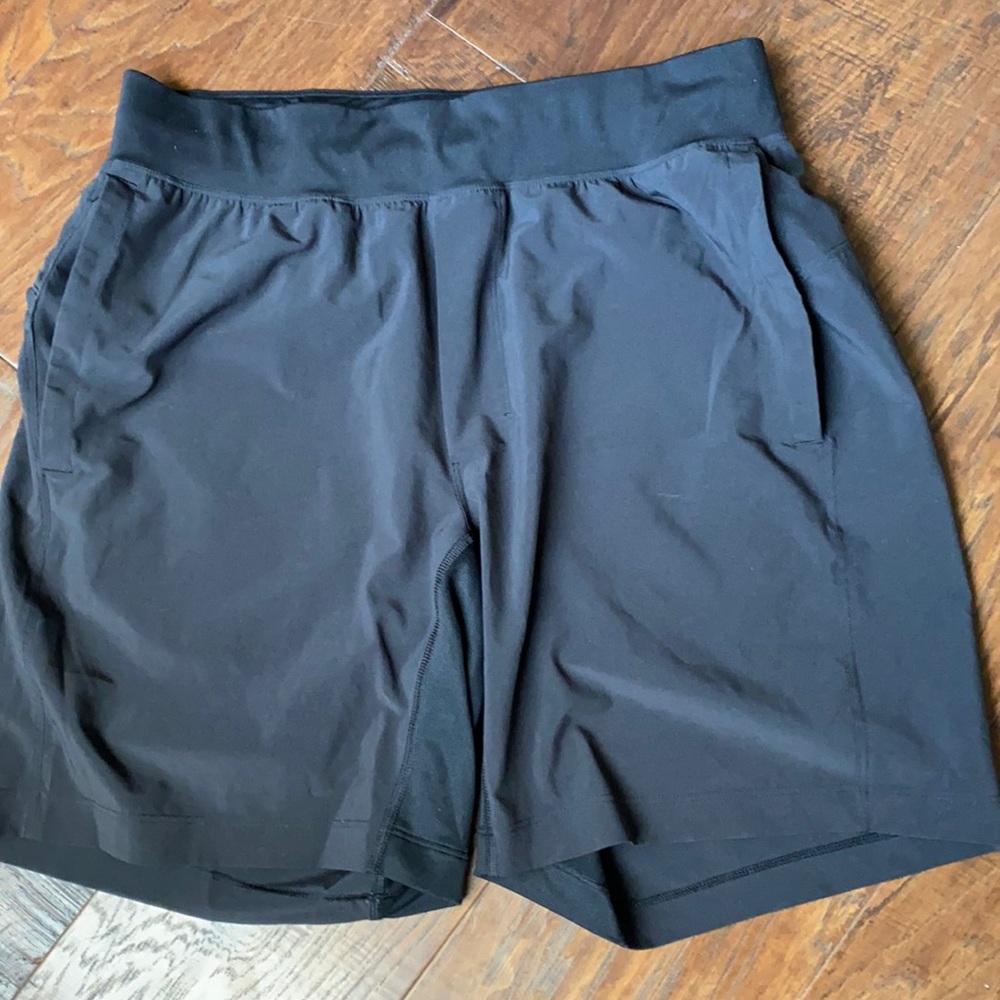Lululemon T.H.E. 7” Linerless BLK - Med, Like New